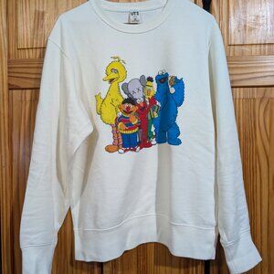 UNIQLO x KAWS Seasame Street Crewneck Sweatshirt (M)